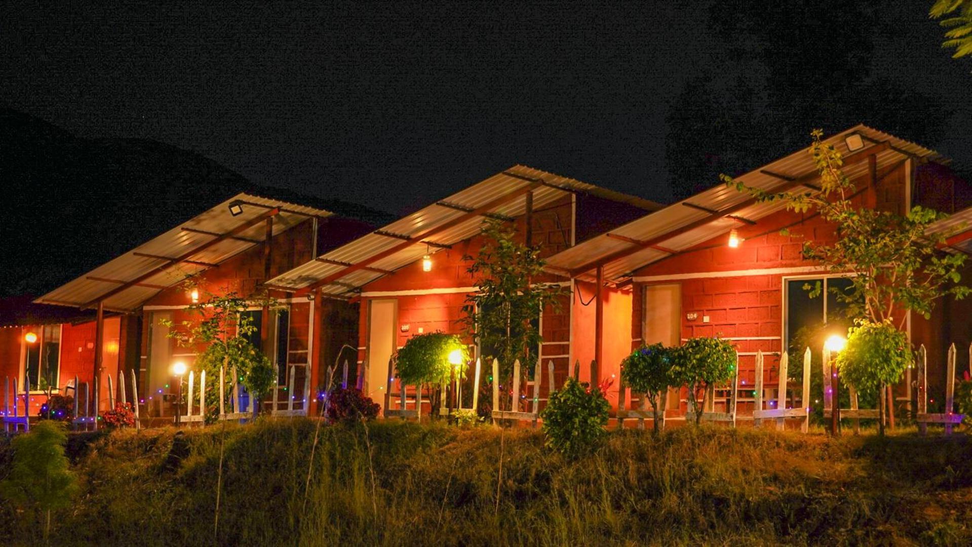 Mysticstays Resort Wai Zewnętrze zdjęcie