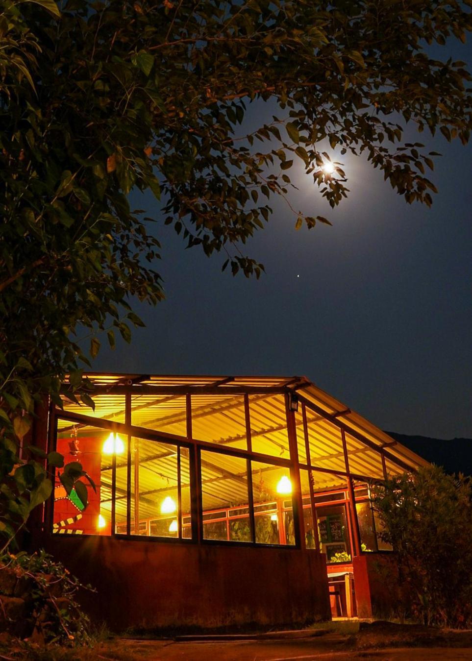 Mysticstays Resort Wai Zewnętrze zdjęcie
